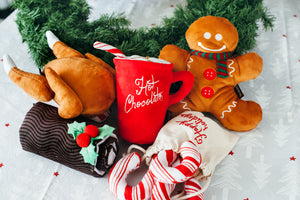 Plush Holiday Hound Dog Toy l Harry Barker - Olive